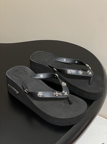 Chromehearts Studded Flip-Flops Black