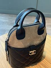 Chanel Clutch With Chain Suede Calfskin Shiny Lambskin & Gold-Tone Metal Black & Beige - 18x17x6cm - 3