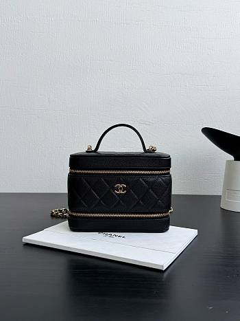 Chanel Long Vanity With Chain Grained Calfskin & Gold-Tone Metal Black -  17x13x9cm