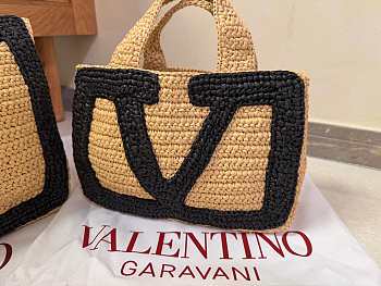 Valentino Garavani Viva Superstar Small Shopping Bag In Raffia - 26x18x7cm