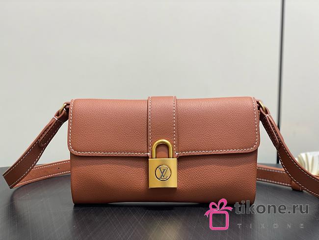 LV Wallet On Chain Low Key Cognac Brown M12147 - 22x13x3.5cm - 1