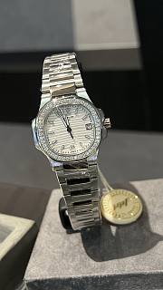 Patek Philippe Nautilus Silver 35.2mm 7118/1200R-001  - 4