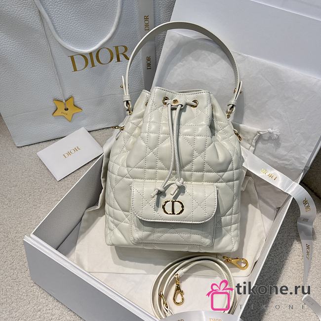 Small Dior Caro Bucket Bag Latte Macrocannage Lambskin - 24x20x9cm - 1