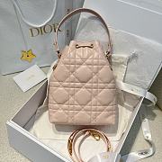 Small Dior Caro Bucket Bag Light Pink Macrocannage Lambskin - 24x20x9cm - 4