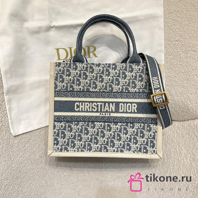 Small Dior Book Tote Blue Dior Oblique Chambray Embroidery and Latte Calfskin - 26.5x22x14cm - 1
