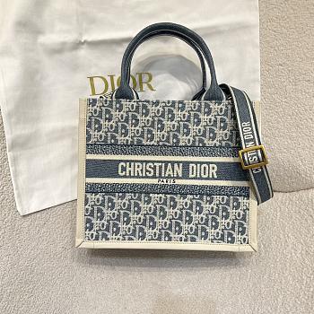 Small Dior Book Tote Blue Dior Oblique Chambray Embroidery and Latte Calfskin - 26.5x22x14cm