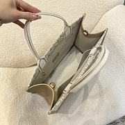 Medium Dior Book Tote Natural Dior Oblique Embroidery and Calfskin - 36.5x28x16.5cm - 6