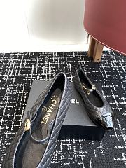 Chanel Mary Janes Lamskin/Patent Black  - 5