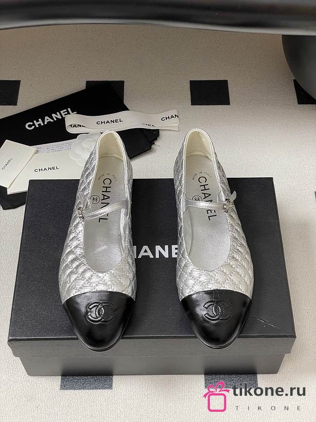Chanel Mary Janes Aged Calfskin Silver - 1
