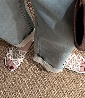 Loewe Petal Anagram Slide In Soft Calfskin White