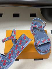 LVxTM Maya Platform Sandal Monogram Cherry Denim 1AHNYD - 2