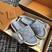 LV Pool Pillow Flat Comfort Mule Gray Monogram Denim 1AGUZY - 5