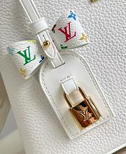 LVxTM Capucines BB Taurillon Leather White M13253 - 27x17.3x9cm - 3