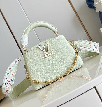 LVxTM Capucines Mini Vert d’Eau Taurillon Leather Green M14101 - 21x14x8cm