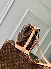 LV Noe BB Monogram M46983 - 24x15x22cm - 3