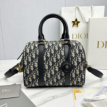 Dior Groove 25 Bag Blue Dior Oblique Jacquard - 25x19x16cm