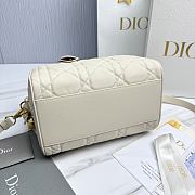 Dior Groove 25 Bag White Macrocannage Calfskin - 25x19x16cm - 4