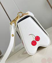 LVxTM Twist PM Epi Leather M13239 White - 19x15x7cm - 3