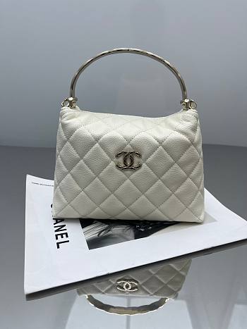 Chanel 25 Coco Crush Lunch Box Bag in White - 18.5x14.5x7cm