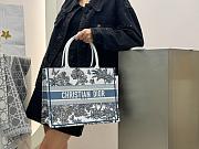 Dioriviera Medium Dior Book Tote White and Azure Blue Toile de Jouy Palms Embroidery - 36x27.5x16.5cm - 5
