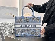 Dioriviera Medium Dior Book Tote Celestial Blue and White Toile de Jouy Palms Embroidery - 36x27.5x16.5cm - 1