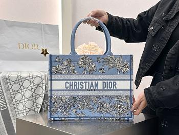 Dioriviera Medium Dior Book Tote Celestial Blue and White Toile de Jouy Palms Embroidery - 36x27.5x16.5cm