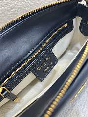 Small 30 Montaigne Pocket Bag Blue Dior Oblique Jacquard and Smooth Calfskin - 19.5x11x6.5cm - 6