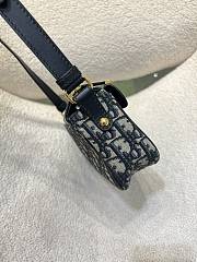 Small 30 Montaigne Pocket Bag Blue Dior Oblique Jacquard and Smooth Calfskin - 19.5x11x6.5cm - 4
