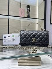 Chanel Clutch With Chain Grained Calfskin & Gold-Tone Metal Black - 19cm - 1