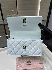 Chanel Clutch With Chain Grained Calfskin & Gold-Tone Metal Light Blue - 19cm - 5