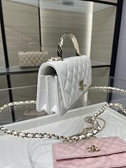 Chanel Clutch With Chain Grained Calfskin & Gold-Tone Metal White - 19cm - 4