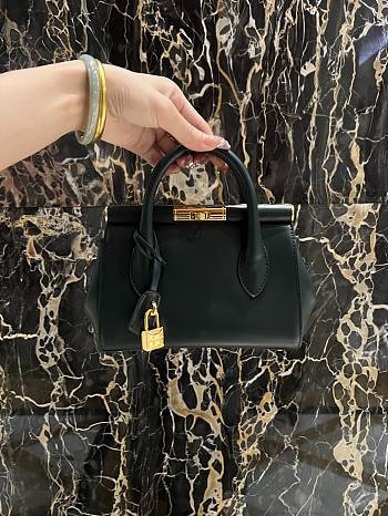 Dolce&Gabbana Mini Marlene Day Bag in Green - 19x13.5x7cm