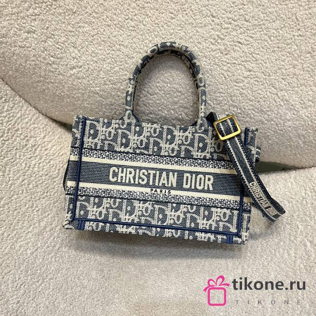 Mini Dior Book Tote Blue Dior Oblique Chambray Effect Embroidery - 21.5x13x7.5cm - 1