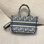 Mini Dior Book Tote Blue Dior Oblique Chambray Effect Embroidery - 21.5x13x7.5cm - 4