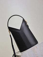 YSL Y Top Handle Bucket In Leather Black - 25x22-34x3-15cm - 4