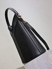 YSL Y Top Handle Bucket In Leather Black - 25x22-34x3-15cm - 2