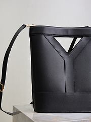 YSL Y Small Bucket in Black - 29.5×23×3-8.5cm - 2