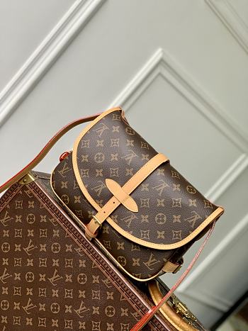 LV Saumur Monogram M40710 - 28x11x20cm