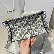 Small Dior Book Tote Blue Dior Oblique Chambray Effect Embroidery - 26.5x22x14cm - 4