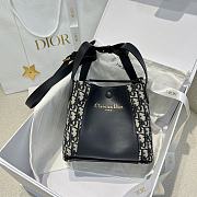 Small Signature Bucket Bag Blue Dior Oblique Jacquard and Smooth Calfskin - 21x19x11cm - 1
