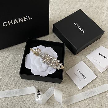 Chanel Brooch 19302