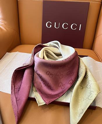 Gucci GG Silk Jacquard Scarf in Pink - 90x90cm