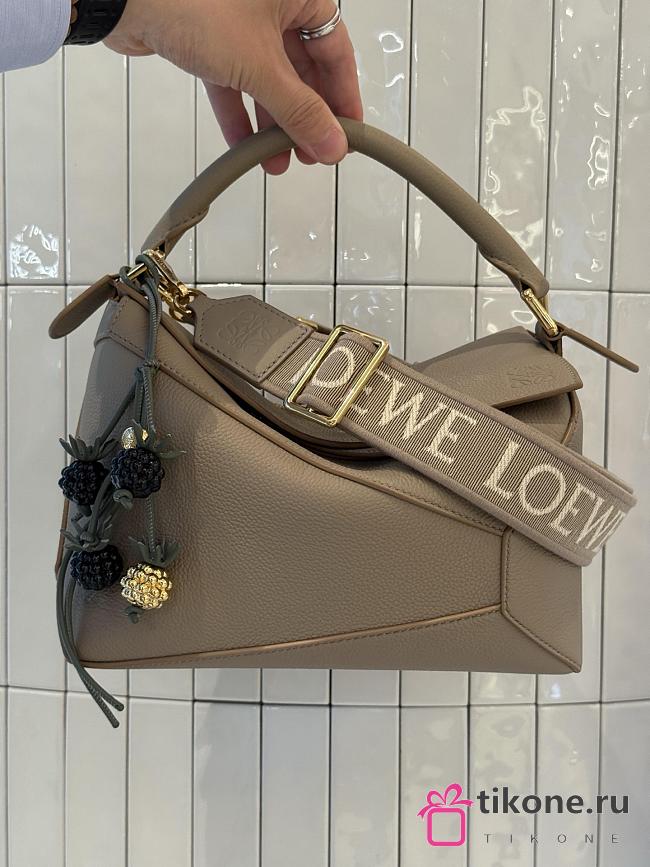 Loewe Berry Charm In Classic Calfskin Black  - 1