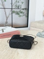 Chanel 25A Hobo Caviar Leather Black - 21.5x19x6cm - 2