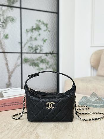 Chanel 25A Hobo Caviar Leather Black - 21.5x19x6cm