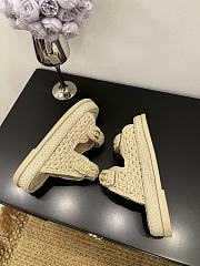 Chanel 25 Sandals Crochet Beige - 3
