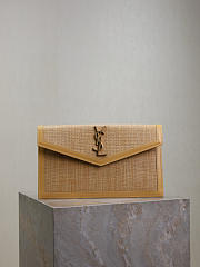YSL Uptown Pouch In Raffia Natural Hay & Blush - 27x16x2cm   - 1