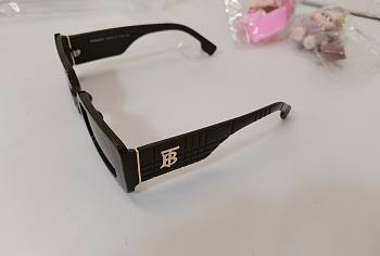 Gift Bubberry Sunglasses Khaki