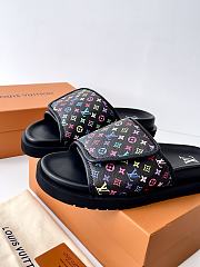 LVxTM Miami Mules Black - 5