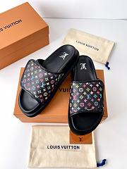 LVxTM Miami Mules Black - 6